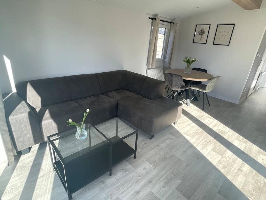 Cozy Chalet At The Beach In Petten, Netherlands 外观 照片