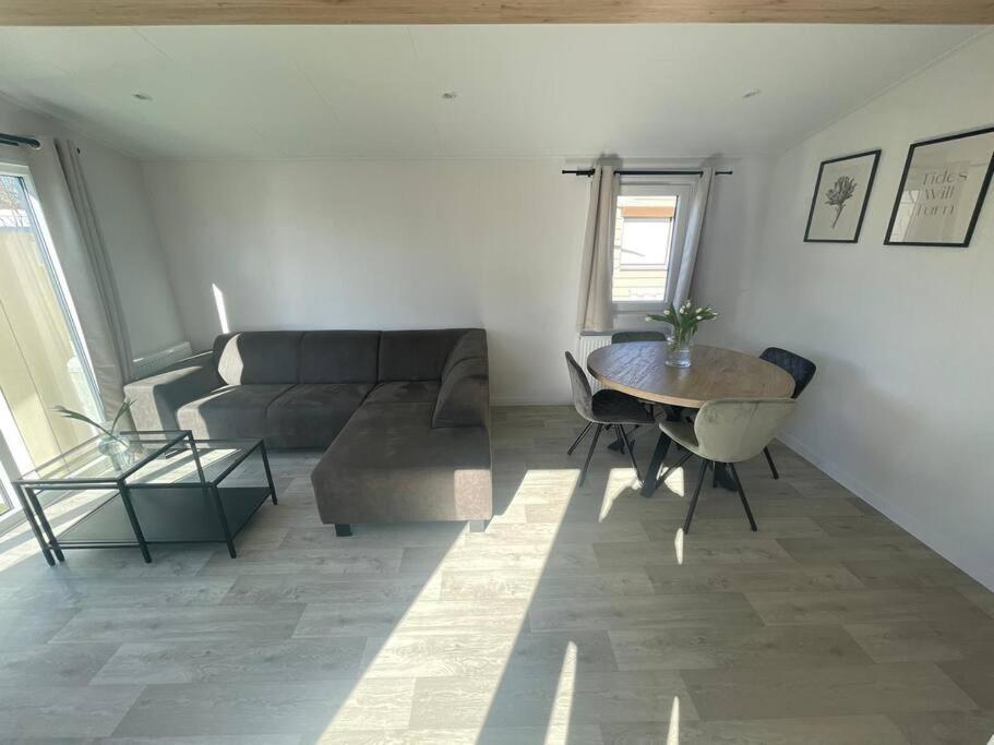 Cozy Chalet At The Beach In Petten, Netherlands 外观 照片